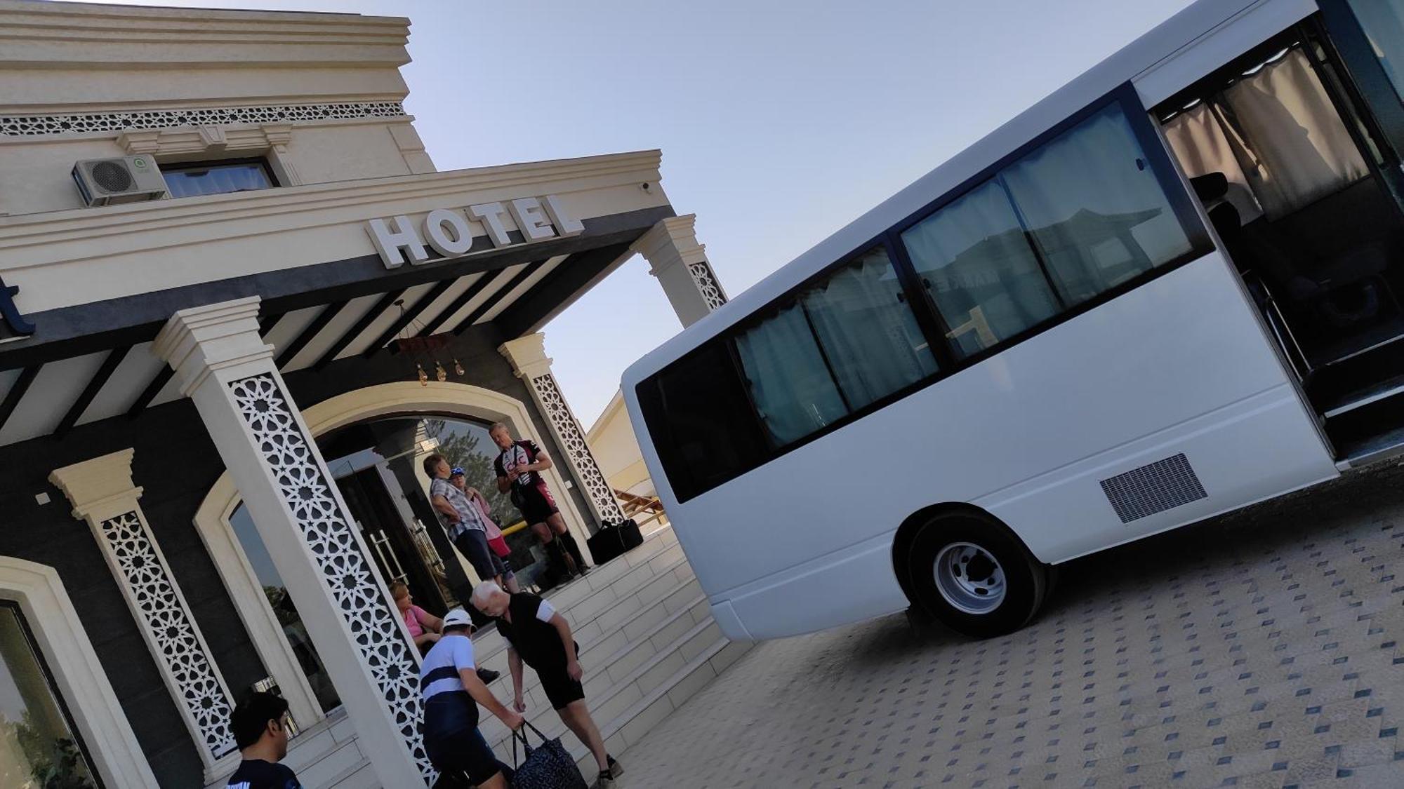 Отель Сахара Baysun ภายนอก รูปภาพ